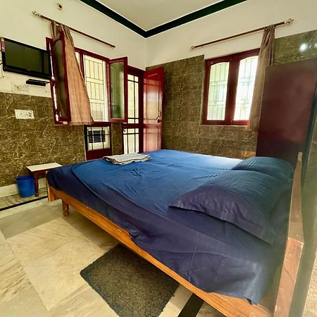 Laxmi Lodge Rishikesh Exterior photo