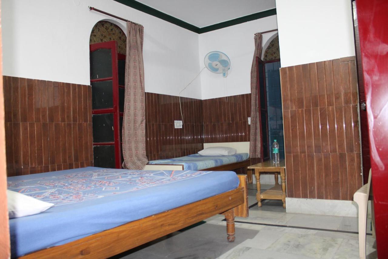 Laxmi Lodge Rishikesh Exterior photo